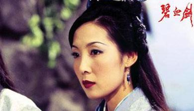 TVB仙气女神吴美珩，带儿子现身中环购物，45岁保养得宜皮肤水嫩
