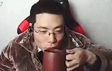 uzi大司马骚男pdd电竞四大喝水主播看一次笑一次
