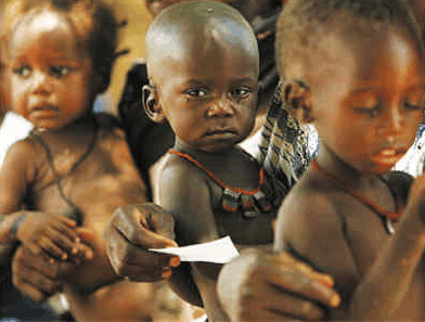 非洲人不种田不打井靠什么生活? 原来生活靠狩