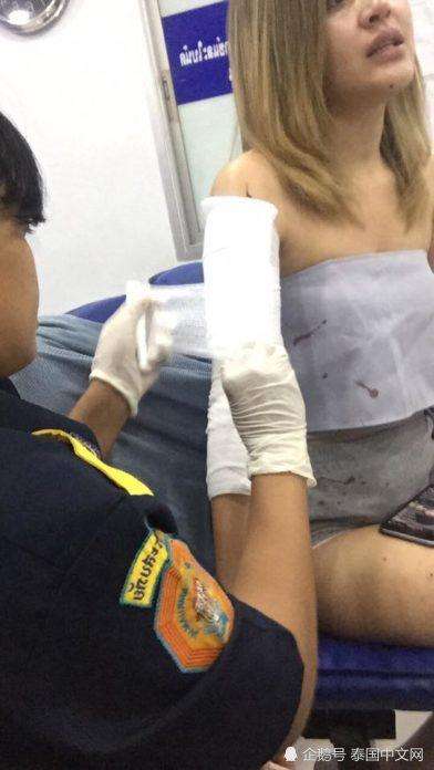 2月21日凌晨3点多,一名手脚都是血的泰国美女前往曼谷latphrao警察局