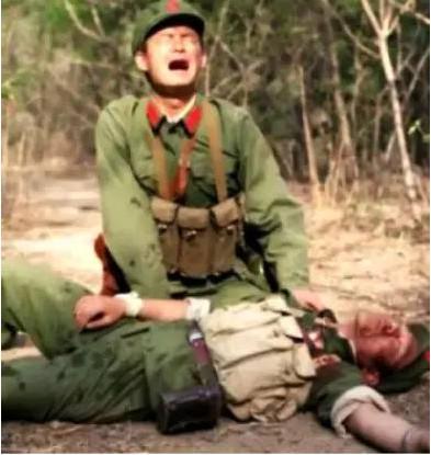 对越自卫反击战真实图片, 倒数第二张给人流泪!