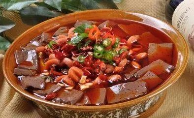 每生产一支口红,就有一只狗失去小丁丁,没有买