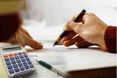 银行承兑汇票找中介贴现手续费如何入账