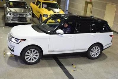 天津港销量王，路虎揽胜行政，现车报价125万