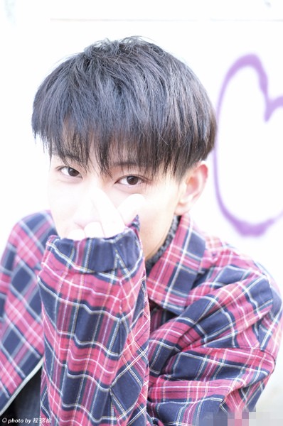 这样爱豆请来一打!王子奇暖心回赠粉丝扭蛋惊