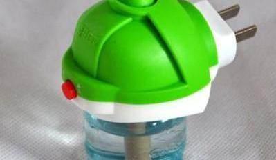 家里养花有小飞虫,太讨厌了,一招消灭全部小飞