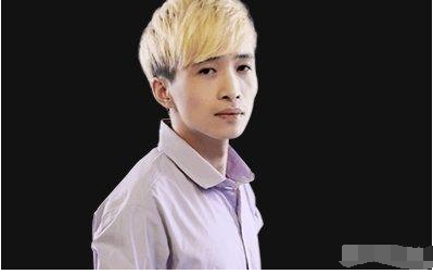 LOL主播打小号虐菜为什么不会被封?