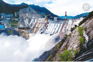 中国最大的的川流式水力发电站是天生桥二级水电站,位于南盘江上.