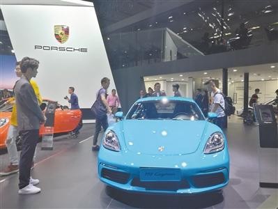 走私车低廉暗卖有市场 超低价水货豪车谁买谁后悔