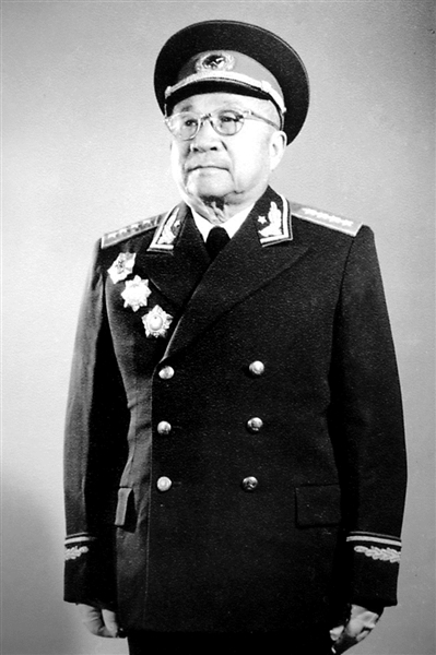他是开国大将,还是我军唯一拿元帅工资的大将,一生充满传奇色彩