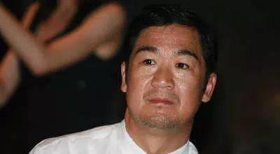 终于知道张国立为何不帮袁立说话了!