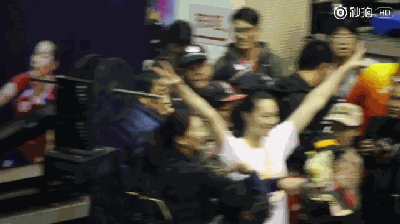 第一战在江苏主场,结果浙江反客为主,在关键时刻顶住压力后来居上,1-0