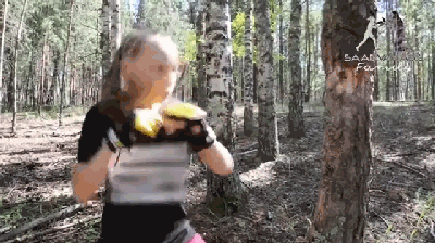 俄罗斯小女孩拳速如马达, 30秒出拳220次, 1分钟可以