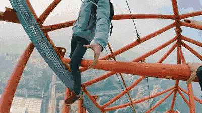 震撼!当姑娘们玩起极限运动,各种高能惊爆眼球!