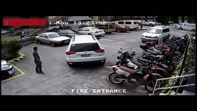 驾驭员严重手忙脚乱,简单挂错挡位