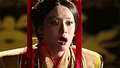这些明星演哭戏竟能让人笑出声, 周冬雨嘴像柿子, 她眼泪成黑色
