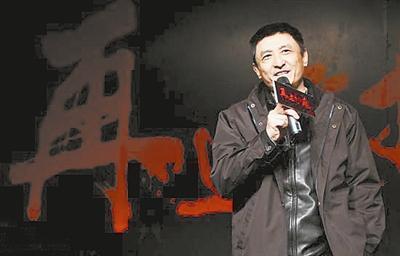 良好家庭出身,曾经开过饭馆,和王朔是发小,如今