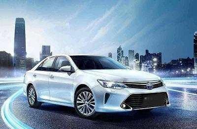 这款车100块钱能跑330公里，油耗真低，而且几年都不用换一颗螺丝