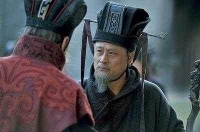 三国谋臣排行榜_三国十大谋士排名,诸葛亮仅排第六,不信你看看前五名都是谁(2)
