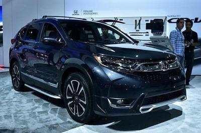 本田终于开窍了！全新CRV不再是驼背，挺直了腰杆加起了价！