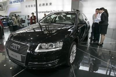 奥迪A6L强势逆袭，空间大丶隔音好丶科技感十足