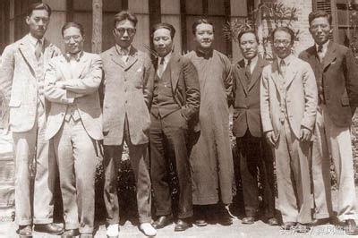 他一生桃李满天下, 他的学生个个享誉海外, 撑起