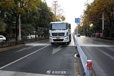 环卫部门表示气温零度或以下将停止洒水作业
