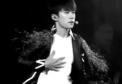 易烊千玺表白爱的方式,让我学会了如何去做一个懂得爱的人