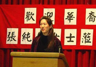 她是美国人, 在研究南京大屠杀后, 抑郁自杀, 临终遗愿写下2字