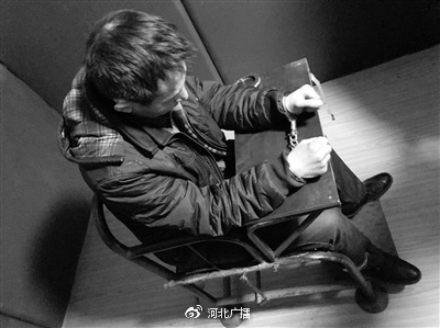 石家庄发生持刀劫案 口罩男尾随女孩连抢23起