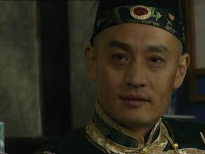 她是康熙帝的第一位女人，也是第一位宠爱的妃子，且生育子女最多