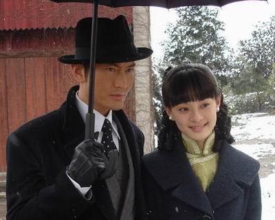 随后又因杀青《猎人a猎人》,《新上海滩》,《小姨多鹤》等年代剧的女血色电视剧主演图片