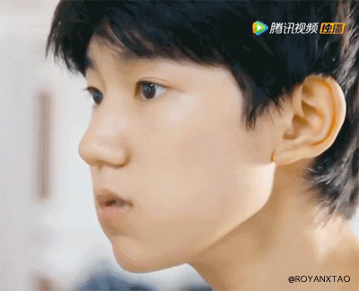 王源才是大胃王,李易峰用碗他用锅!