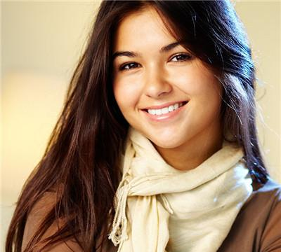 惊呆!嘴唇长痣竟然是这几个坏习惯形成的