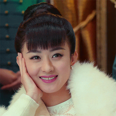 赵丽颖抛媚眼: 再看我, 我就把你吃掉!