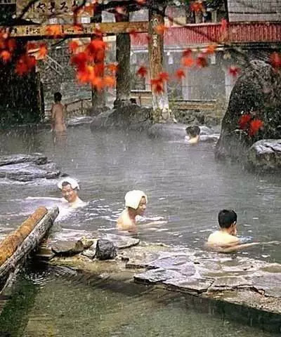 好害羞！真实体验日本男女混浴温泉全过程