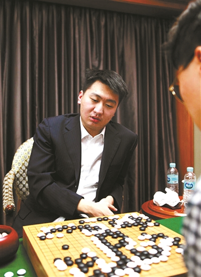 农心杯中国队三连胜扭转颓势 党毅飞逆袭成“瘾”