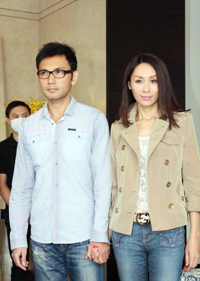 48岁郭可盈和51岁林文龙好年轻近照曝光 俩人甜蜜相伴23年！