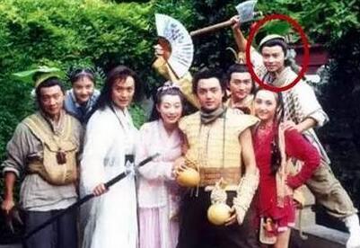 没想到张晋还在《武林外史》中扮演过驴蛋 这造型真是够喜感的