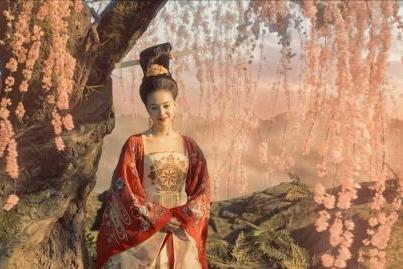 妖猫传里的杨贵妃倾倒众生
