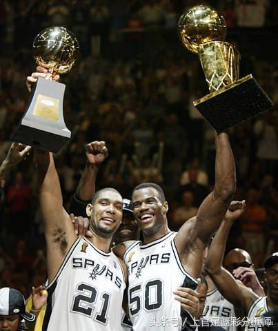 NBA篮球历史十大巨星排行榜之七蒂姆·邓肯