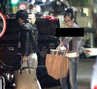 曾是宇宙最可爱美少女,现40岁与25岁男友热恋