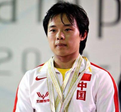 中国昔日举重霸主因帮派利益被牺牲，如今再次无缘奥运销声匿迹