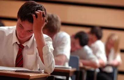 至少提前一年准备, 2018年大三学生申请英国研