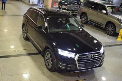 天津港展厅新车，2018奥迪 Q7，曾经的王者回归