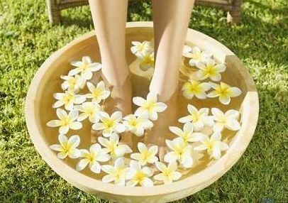 泡脚禁忌之:这4类人不能泡脚