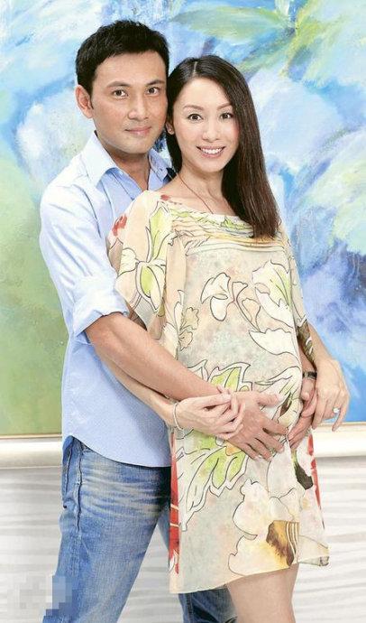 48岁郭可盈和51岁林文龙好年轻近照曝光 俩人甜蜜相伴23年！