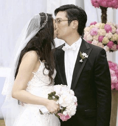 剖析: 当年李家诚与徐子淇花费7亿的世纪婚礼, 到底是怎么花的