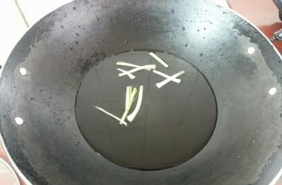 对付宝宝感冒、流鼻涕,这个土方法一天三次,比