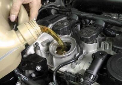 修车二十年的老师傅告诉你，为什么很多汽修厂不愿意给换刹车油？